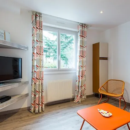 Le Rhone Apartment *